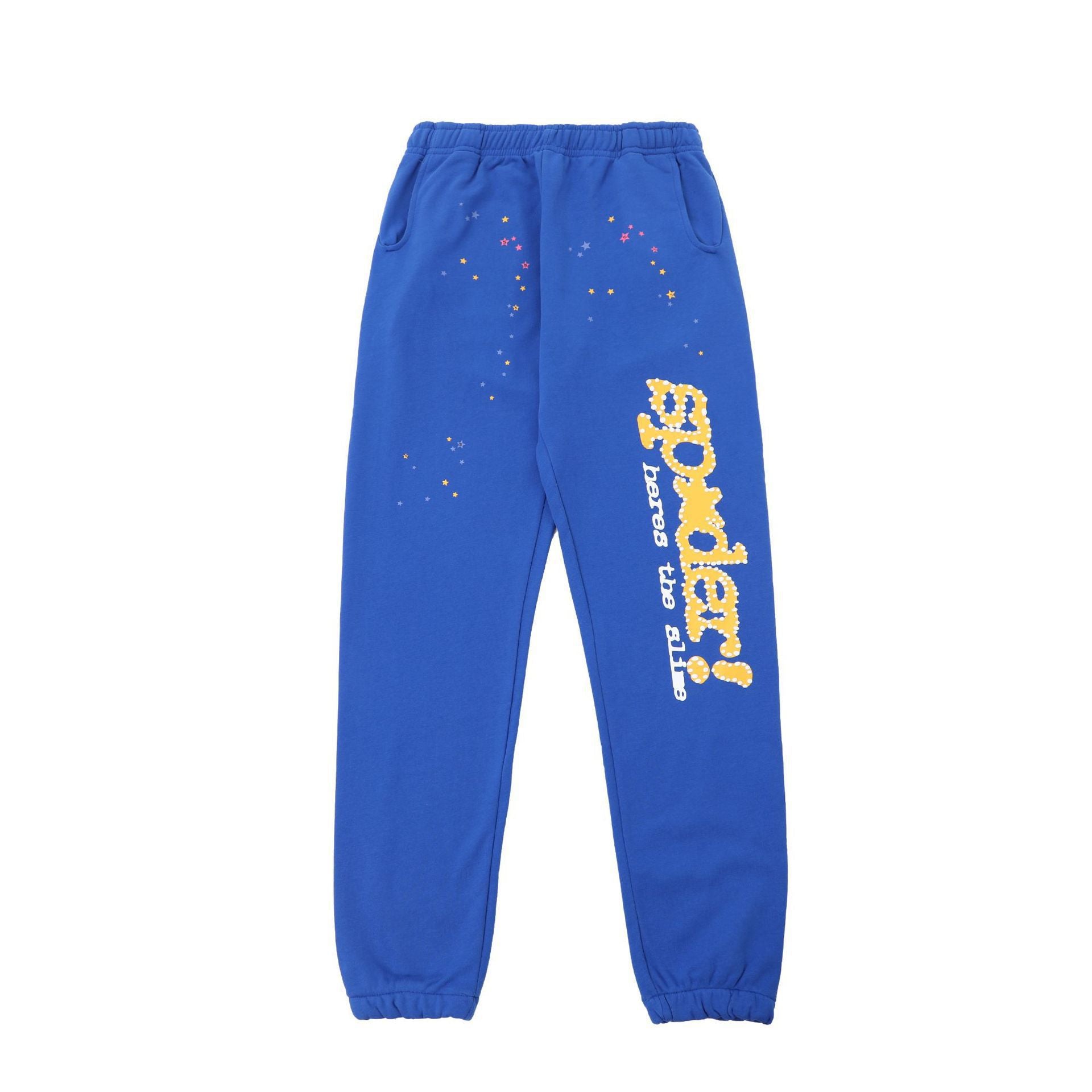 The trend of casual couple hoodies and sweatshirts